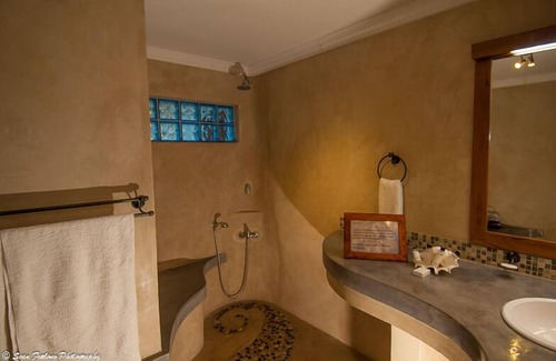Morrumbene Hotel | Castelo do Mar