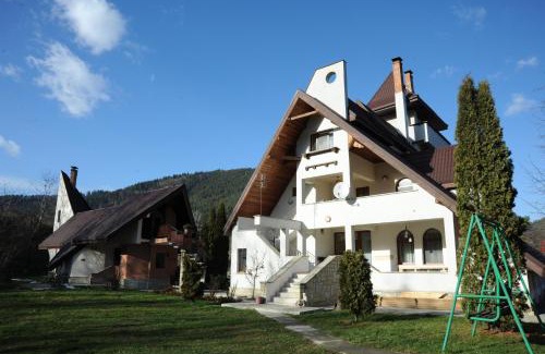 Pangarati Bed & Breakfast | Castelul de Smarald
