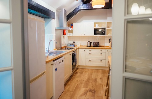 Higher Bockhampton Cottage | Casterbridge - Enchanting 3 bed Countryside Cottage with Hot Tub