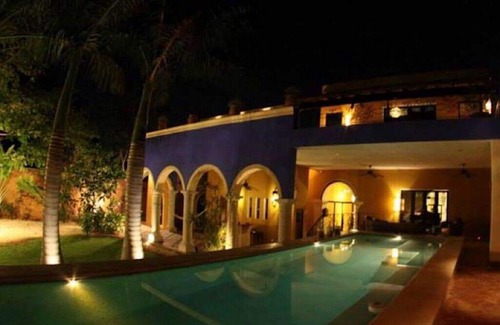 Centro House | Castillo en el Cielo