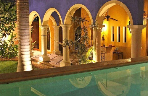 Centro House | Castillo en el Cielo