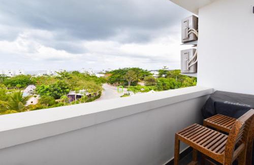 Tunguu Apartment | Castle Black, Infinite Ocean Sunsets at the Skyloft in Fumba Town