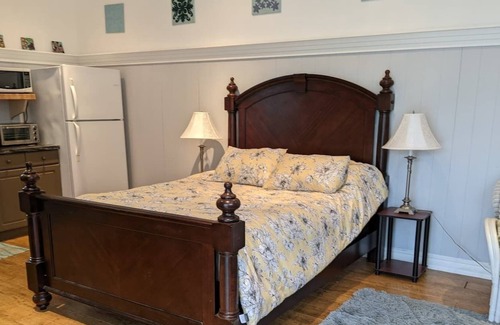Point Roberts House | Castle Cottage in Point Roberts, WA