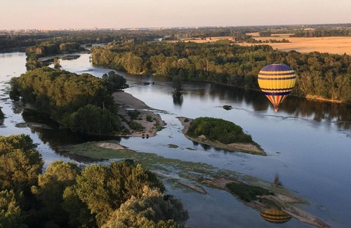 Poilly-lez-Gien House | Castle for 2-20 guests at the Loire with pool & Parc (horse boxes)