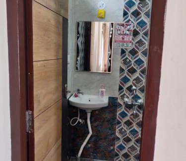 Bengaluru Apartment | Castle Hebbal Room with Kitchen