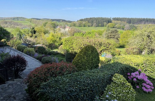 Saint-Martin-du-Puy Cottage | Castle Heights