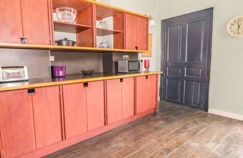 Taunton Cottage | CASTLE HOUSE, family friendly in Taunton