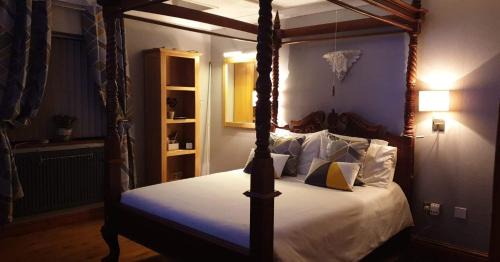 Defynnog Bed & Breakfast | Castle Lodge - Brecon Beacons Accommodation