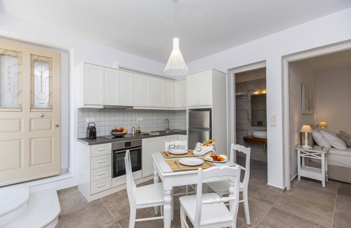 Naxos Apartment | Castle Mansions