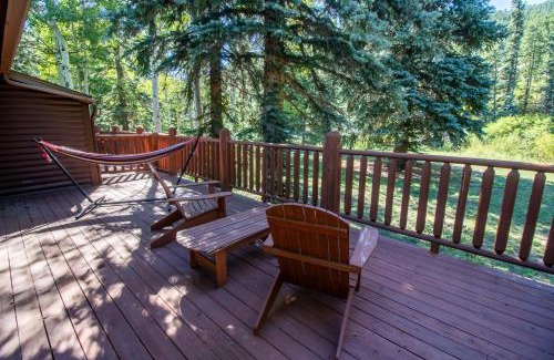 Estes Park Cabin | Castle Mountain Lodge