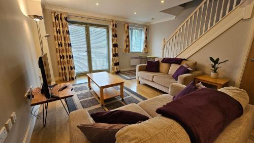 Pembroke Apartment | Castle Pond House