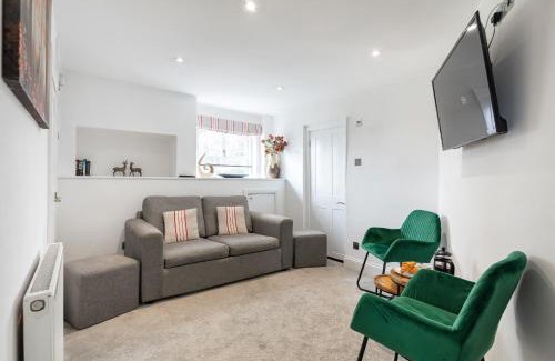 Windsor City Centre Apartment | Castle Properties: The Duchess, 3 Bed Family cottage