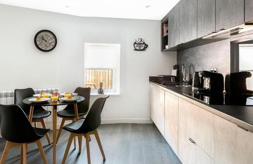 Rothesay Apartment | Castle Street Apartments - Ettrick Apartment