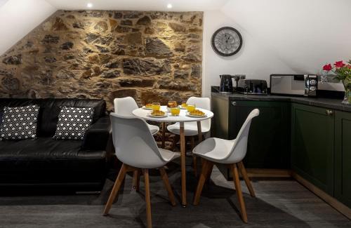 Rothesay Apartment | Castle Street Apartments - Kilchattan Apartment