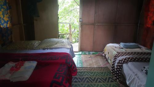 Tanna Island Hotel | Castle Tree House And Bungalow