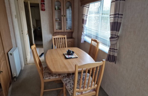 Newton Stewart Apartment | Castlewigg holiday park Whithorn 2 bed caravan