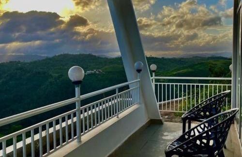 Pirmed Apartment | Castra villas - Pool Villa in Parunthumpara