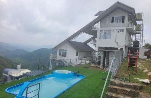 Pirmed Apartment | Castra villas - Pool Villa in Parunthumpara