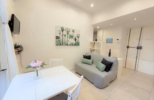 Rione XVIII Castro Pretorio Apartment | CASTRO PRETORIO SUITE -1st floor of historic mansion with lift, comfortable, baby friendly, bike parking, most quiet and guarded area in front of Officers headquarters 5 minutes walk from Termini Railway & Metro station - Genuine guest care in 4 languages