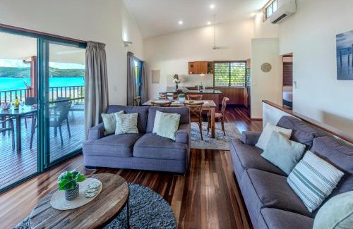 Hamilton Island Apartment | Casuarina Cove 1 on Hamilton Island by HamoRent