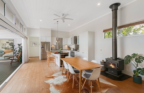 Casuarina House | Casuarina Lux House - 4BR Pet-Friendly Beach House by uHoliday