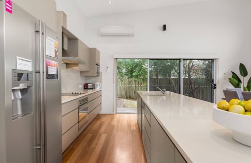 Casuarina House | Casuarina Surfbreak Beach House with Pool