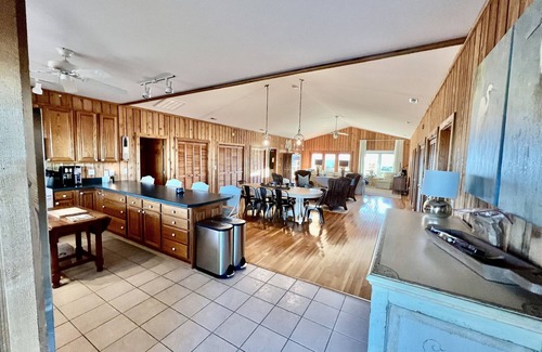 Caswell Beach House | CASWELL BEACH Oceanfront Home DOG FRIENDLY Linens/Beds Made BEACH AMENITIES n