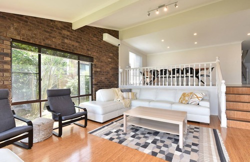 Coal Point House | Catalina Bay Sunset Waterfront 4br Getaway