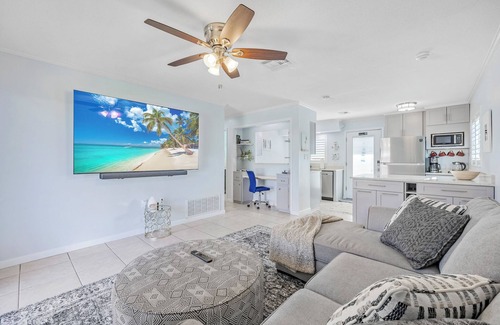Cocoa Isles House | Catalina Cove - World Famous Cocoa Beach!
