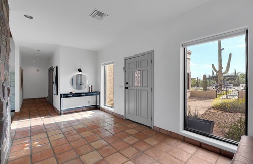 The Foothills House | Catalina Dreamin' Luxe Foothills Oasis w/Pool!