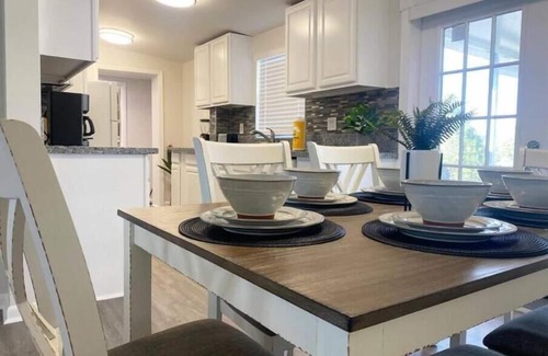 Palm Beach Gardens House | CATALINA RETREAT★ 4. NEAR BEACHES/PGA/DOWNTOWN/ROGER DEAN/HOT TUB