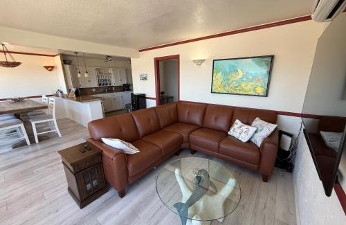 Avalon House | Catalina Two Bedroom View Home