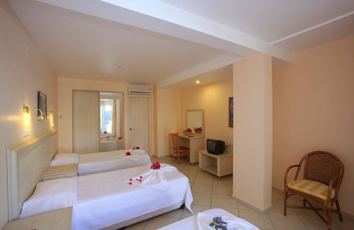Gundogan Hotel | Catamaran Hotel