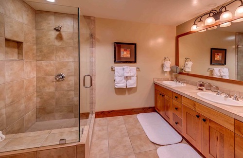 Truckee Condo | Catamount 206A - Junior Studio