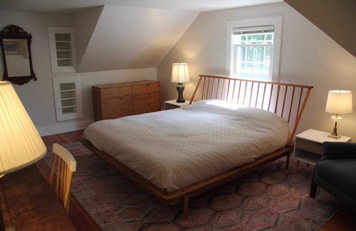 Bar Harbor House | Catbird Cottage - Updated Cozy Gem, 2 miles to Acadia National Park, short walk to the bay