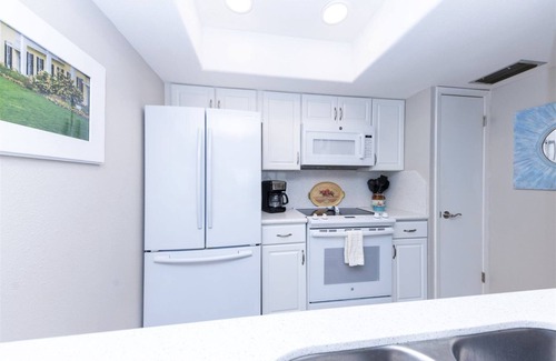 Harbor Oaks Condo | Catch-n-Relax | Serene Views + Pool Access