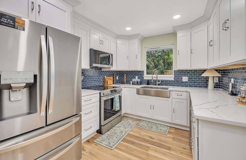 Saint Simons Heights House | Cater Cove - private pool, 1 mile to beach, quiet!