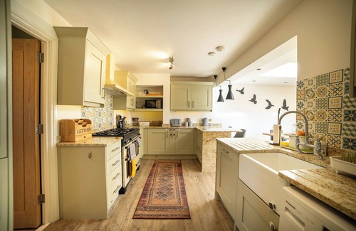 Worth Cottage | Caters for up to 8 guests in Worth village situated between Sandwich & Deal Kent