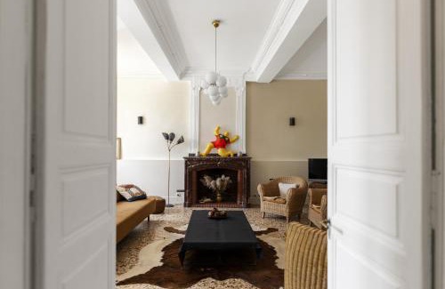 Blomac House | Catharissima, maison de charme avec piscine privee