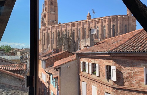 Albi Apartment | Cathedral Aparthotel historic center cathedral view Superior