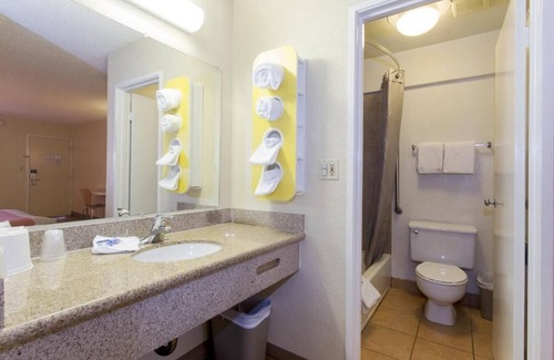 Theater District Hotel | Cathedral Hill Hotel