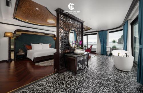 Ha Long Boat Rental | Catherine Cruise