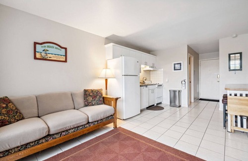 South Haven Condo | Cathy's Studio Condo on the Lake Michigan