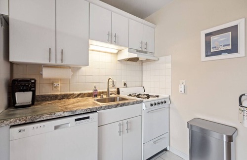 South Haven Condo | Cathy's Studio Condo on the Lake Michigan