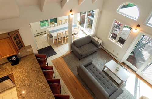 Monticello Ski Chalet | Catskills Lakefront Escape with Hot Tub