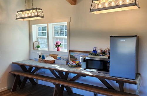 Ellabell Cottage | Cattail Cottage - Pet Friendly - Fully fenced - 30 mins to Savannah!
