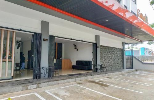 Pontianak Hotel | Cattail Guest House Pontianak