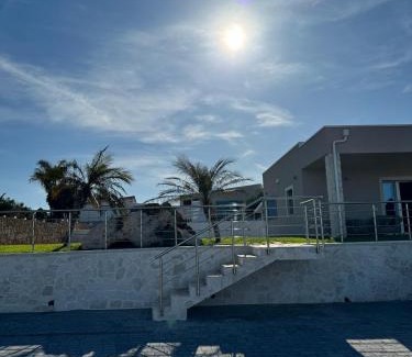 Brucoli Villa | Cava Del Mar