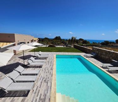 Brucoli Villa | Cava Del Mar