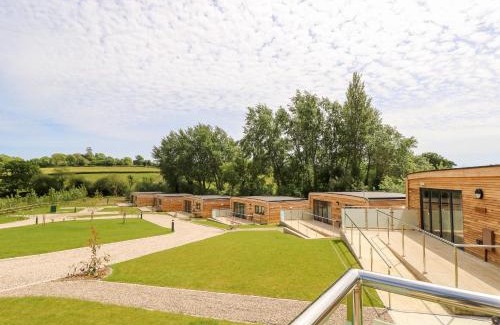 Nettlestone House | Cava